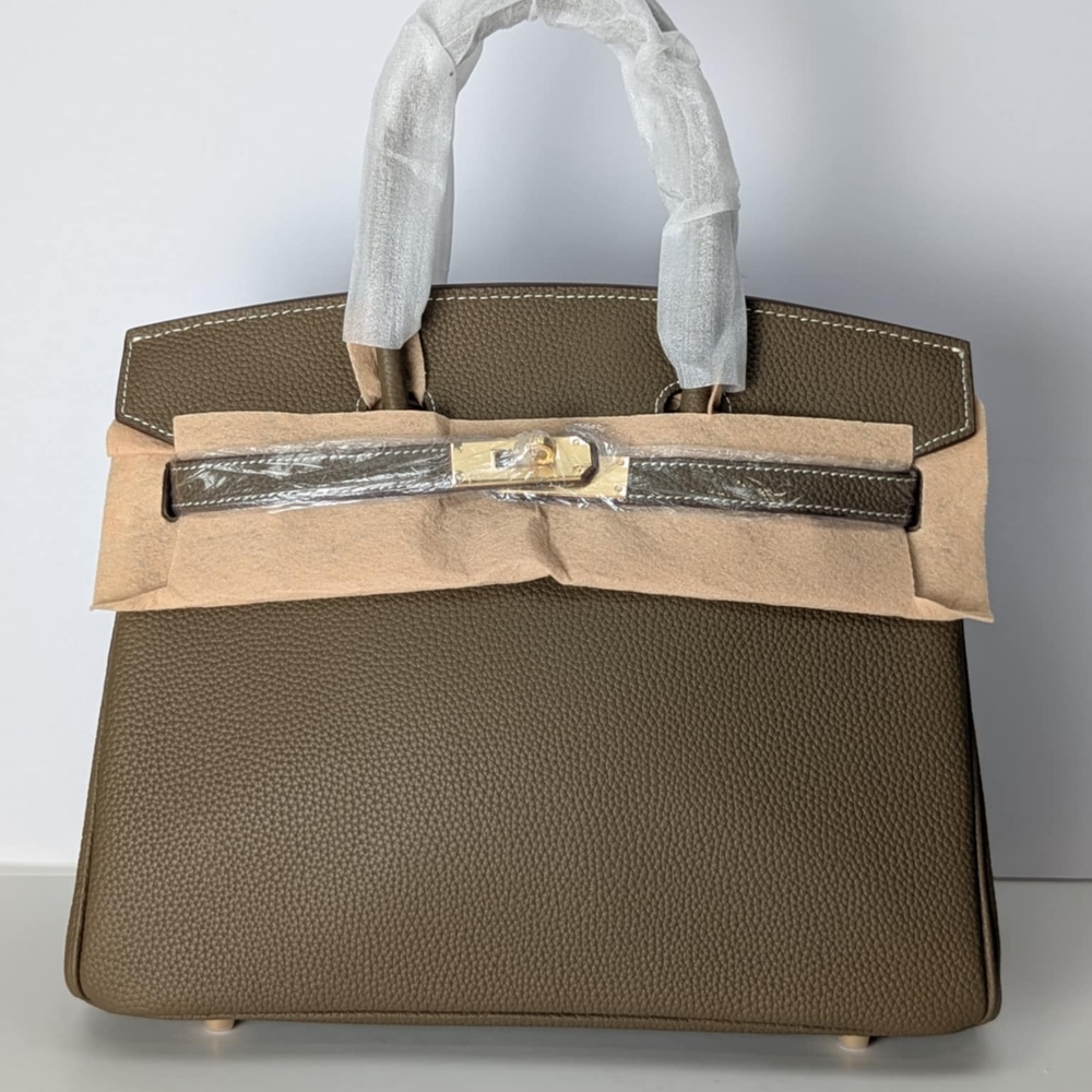 Elegant Brown Handbag